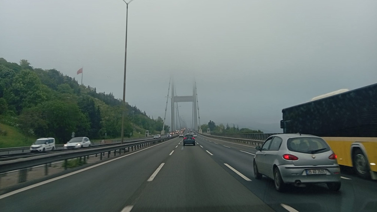 İstanbul Boğazı’nda göz gözü görmüyor