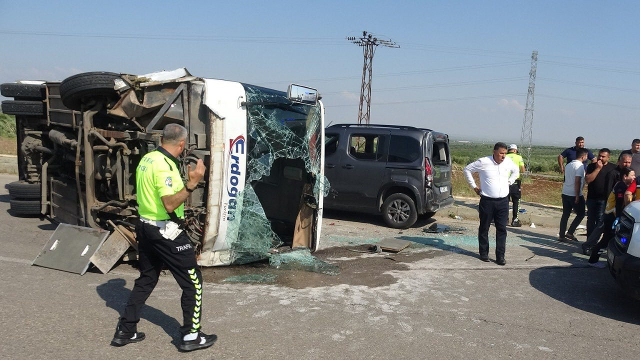 Kilis’te 3 araçlı zincirleme kaza: 8 yaralı var