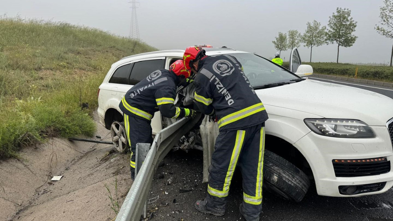 SUV bariyerlere saplandı: Sürücü hayatını kaybetti