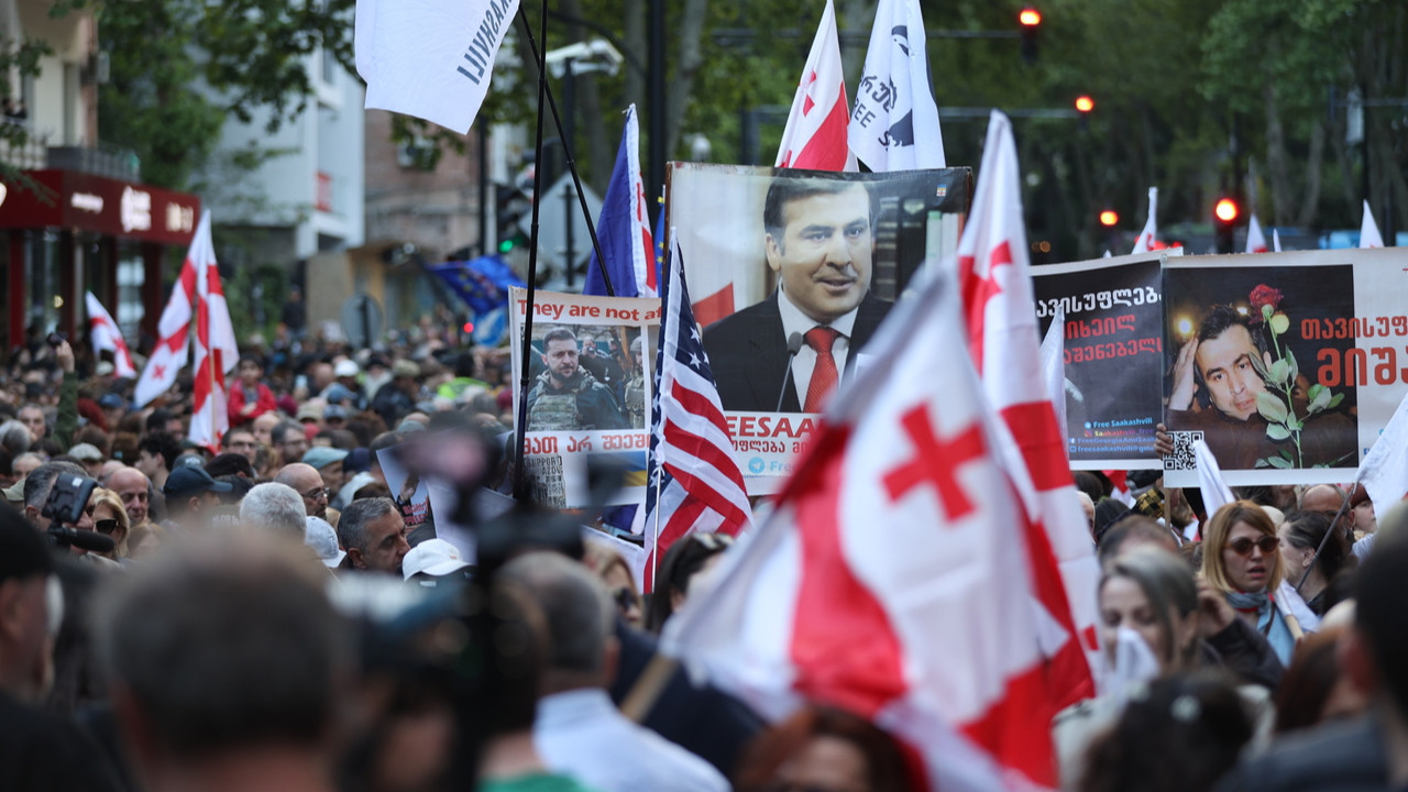 Gürcistan'da hükümet karşıtı protesto gösterisi