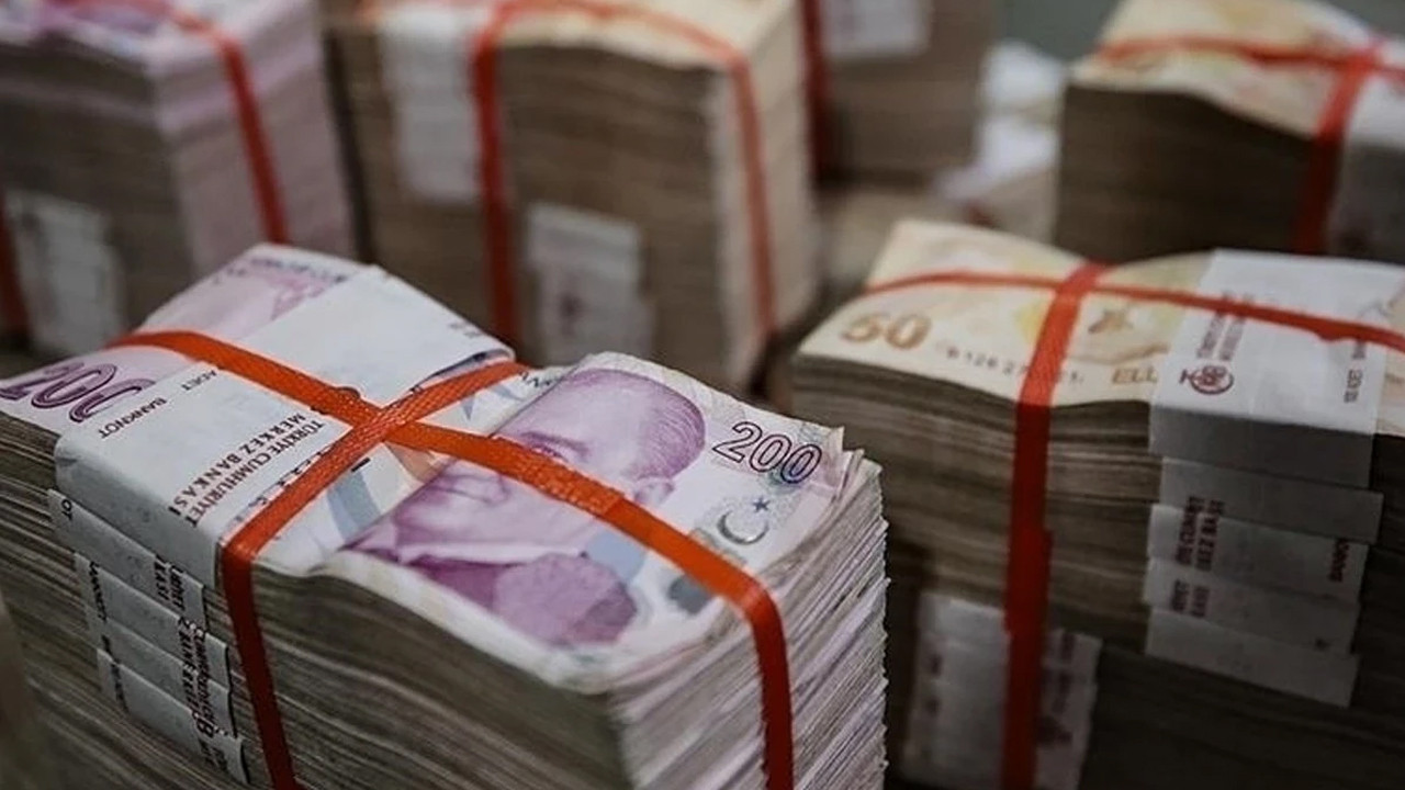 Hazine 3 ayda 1 trilyon 848,3 milyar lira iç borç hedefliyor