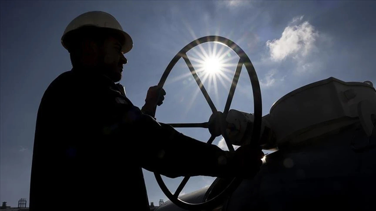 Spot doğal gaz fiyatları belli oldu: İşlem hacmi geriledi