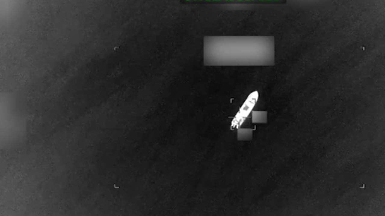 ABD yine okyanus ortasında tekne vurdu: Hayatını kaybedenler var