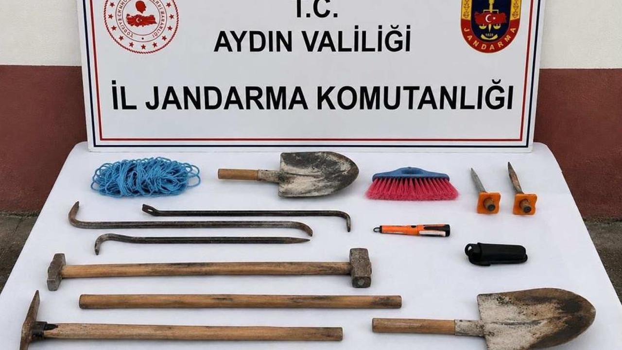 Tarihi sit alanında kaçak kazı: 3 şüpheli suçüstü yakalandı