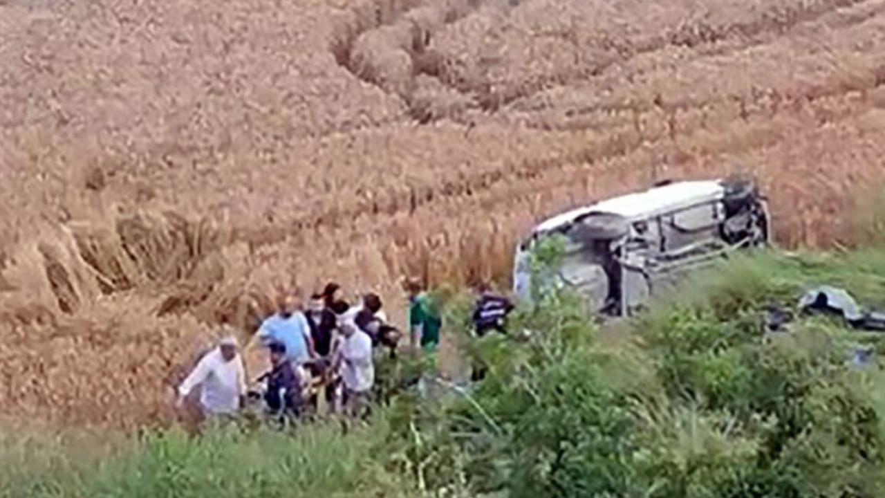 Otomobil şarampole devrildi: 1 ölü, 1 yaralı