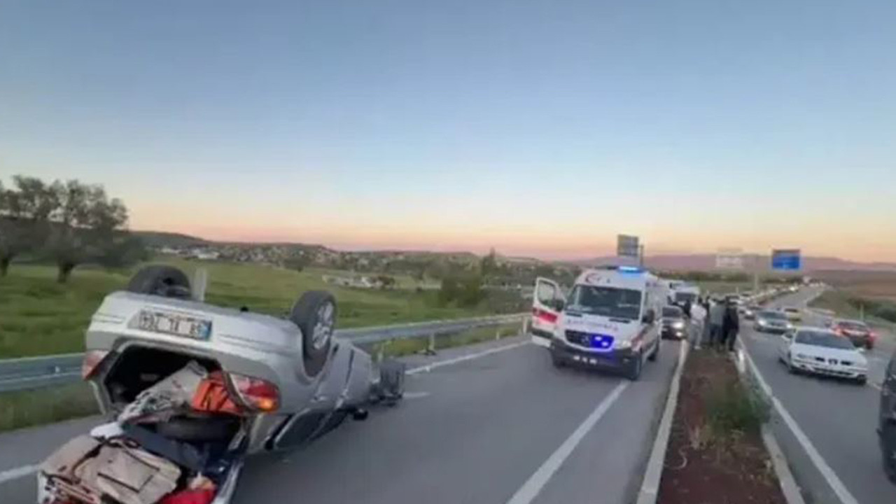 Aksaray'da piknikten dönen ailenin bulunduğu otomobil takla attı: 4'ü çocuk 7 yaralı