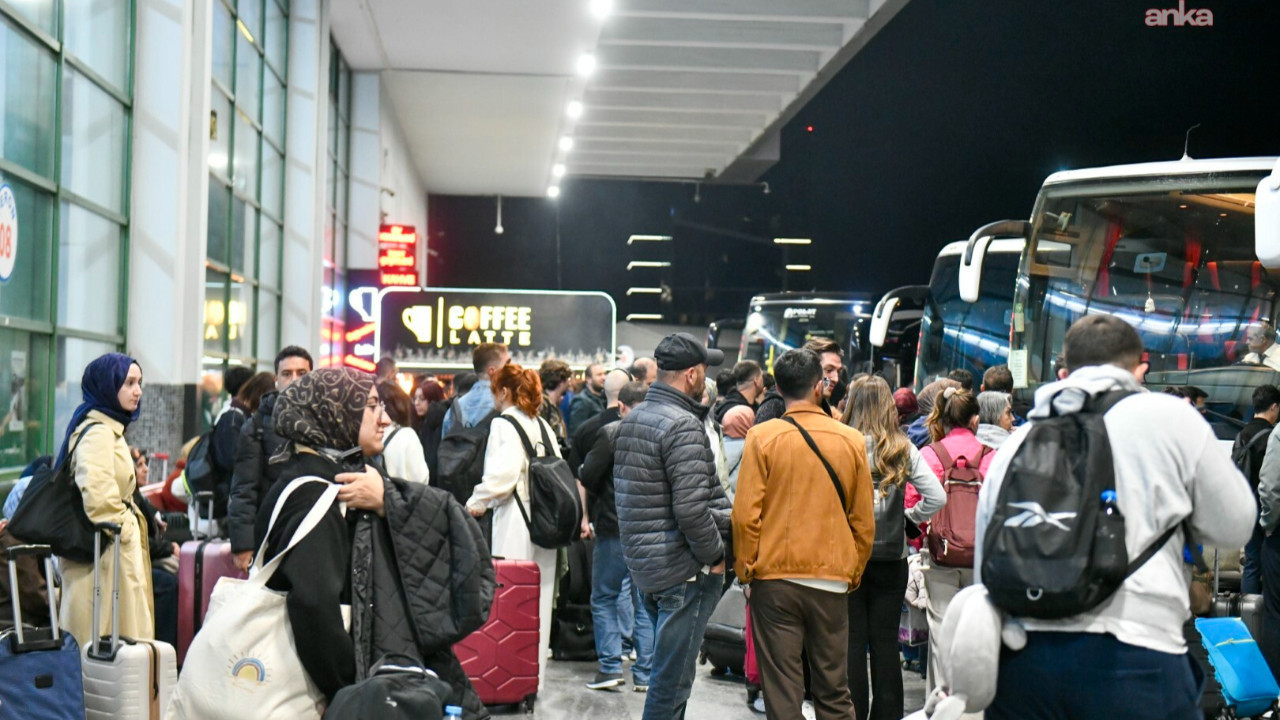 AŞTİ’de bayram rekoru: 9 günde 832 bin yolcu terminali kullandı