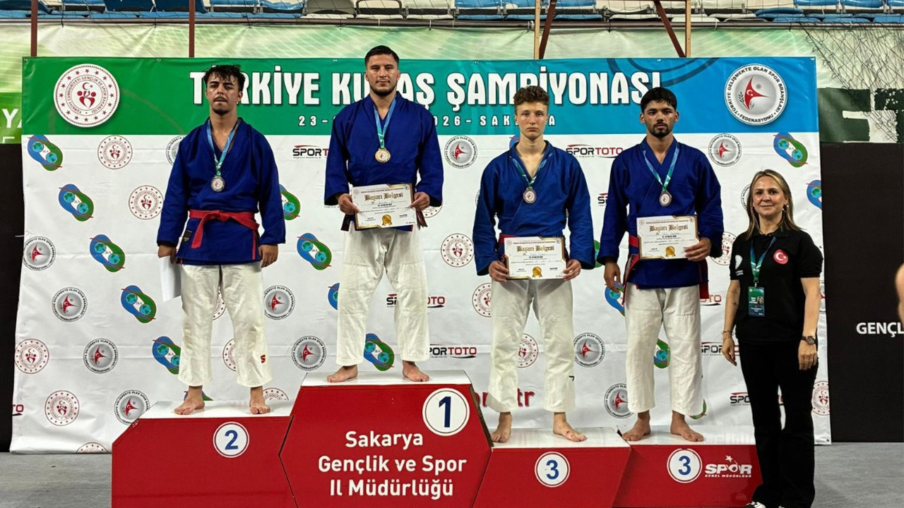 Bilecikli sporcular Türkiye Kuraş Şampiyonası’na damga vurdu