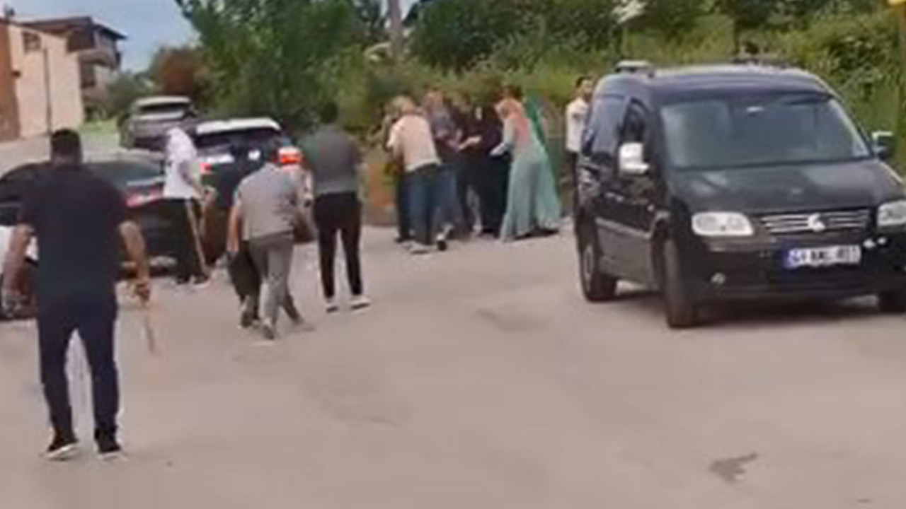 İki aile arasında silahlı sopalı kavga: Çok sayıda yaralı var