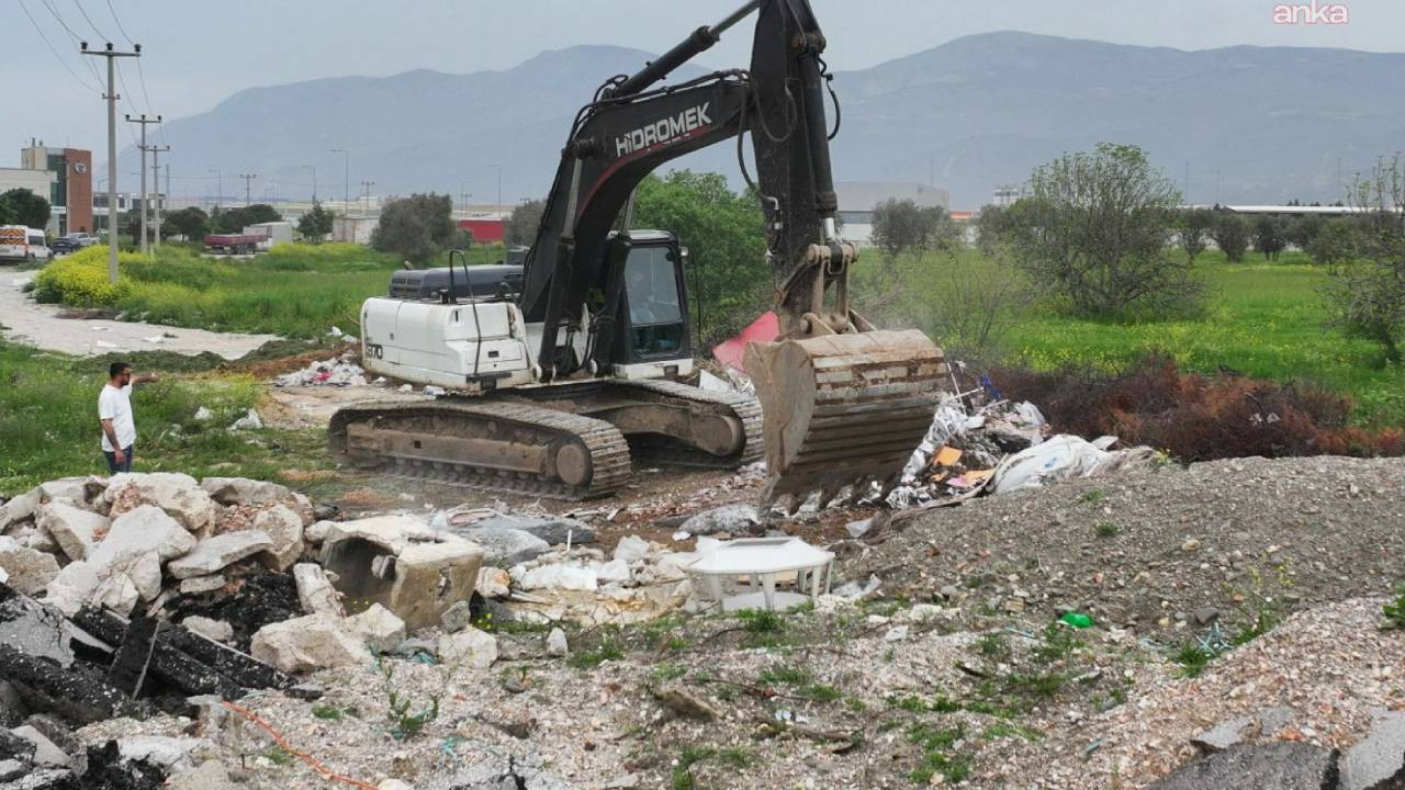 Manisa’da kaçak moloz döken kuruma ceza verildi