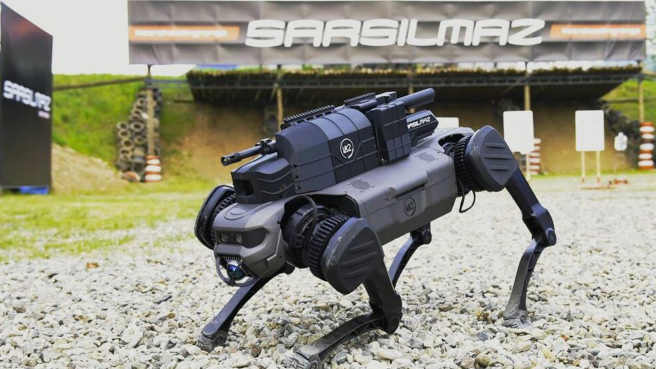 Türk savunma sanayisi bunu da yaptı: Savaşan robot askerler üretildi