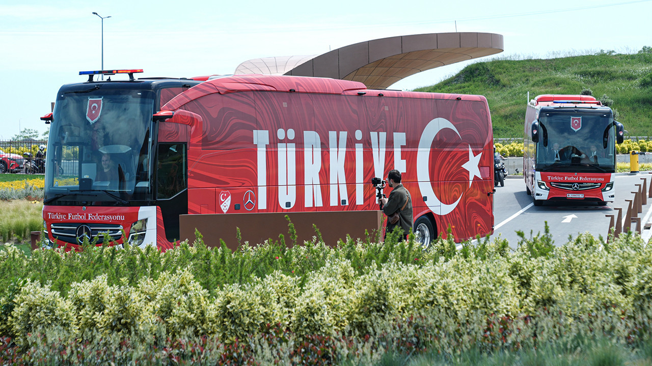 A Milli Takım Dünya Kupası için ABD'ye yolculuğu başladı