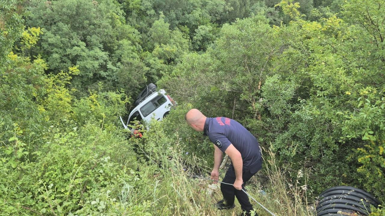 Direksiyon hakimiyeti kayboldu, Otomobil savruldu: 1 yaralı