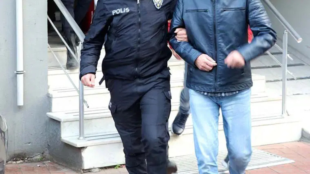Üst aramasına girdi, yüzlerce sentetik hap ile yakalandı