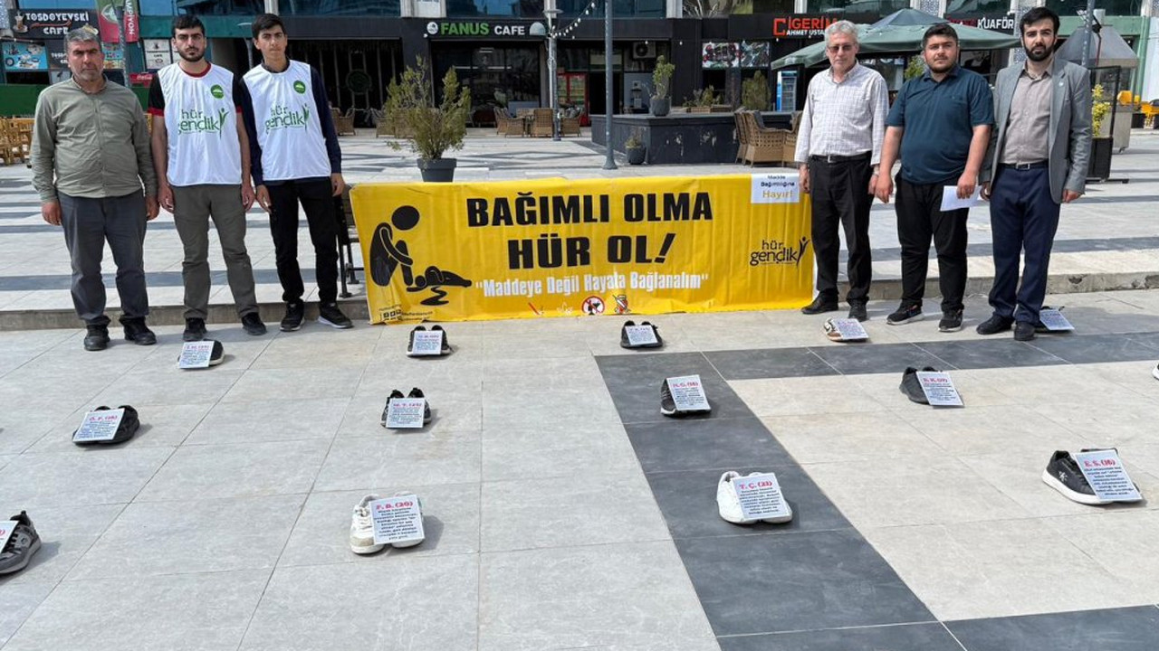 Şırnak’ta uyuşturucuya karşı dikkat çeken sergi: 