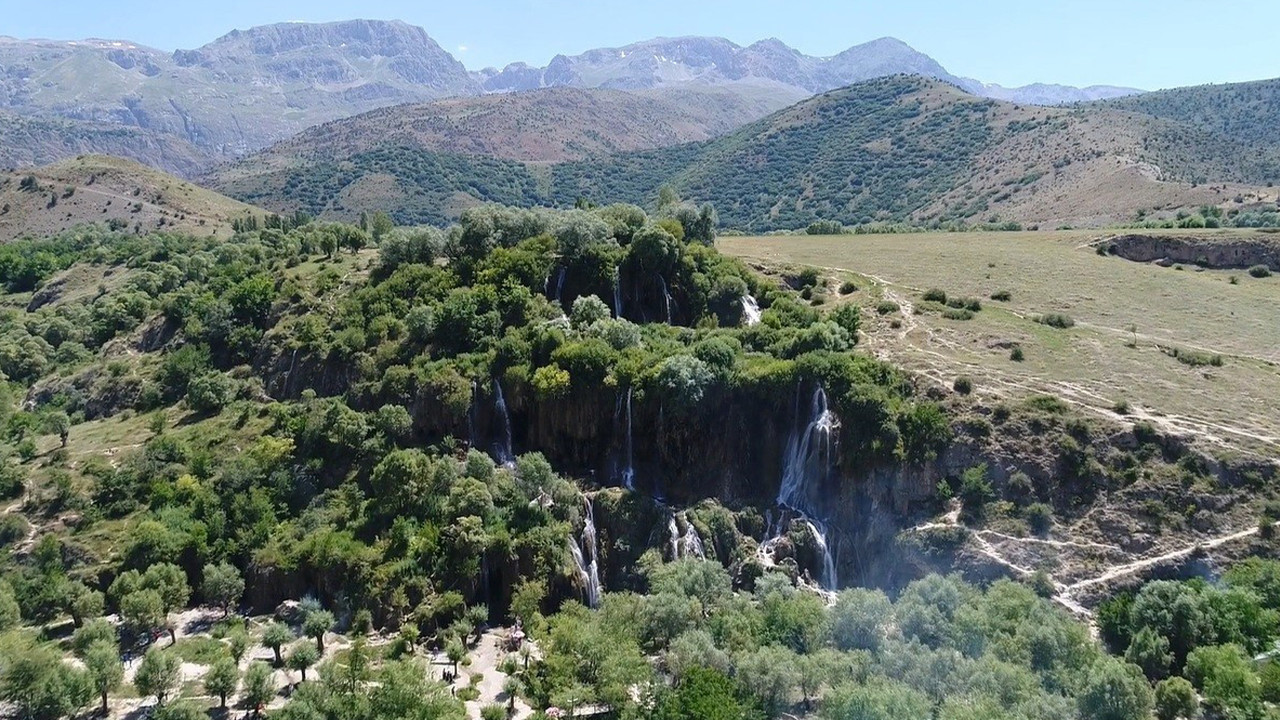 Girlevik Şelalesi 