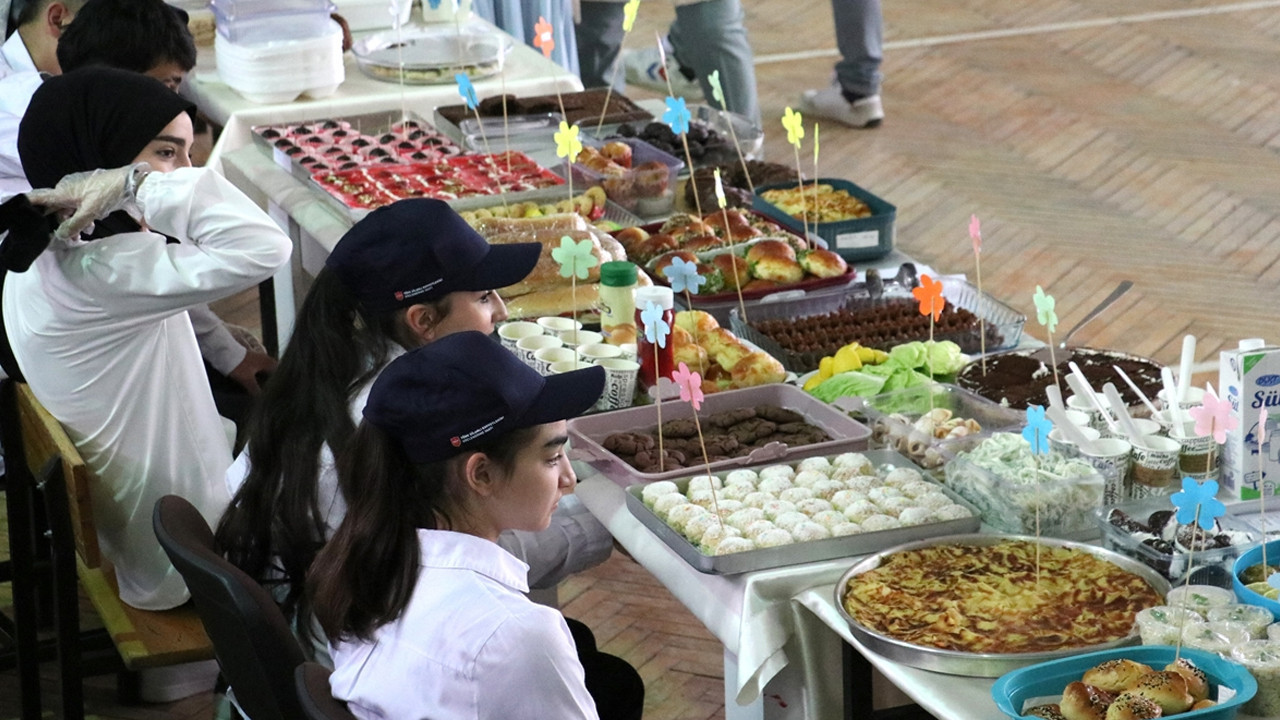 Erzurum'da gençlere savunma sanayisi anlatıldı: TSKGV tanıtı