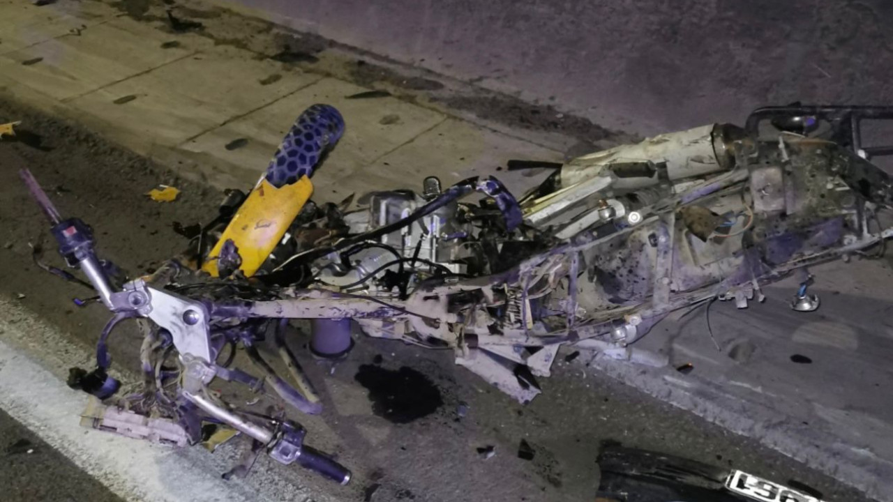 Tünelde otomobil ile motosiklet çarpıştı: 1 ölü, 2 yaralı