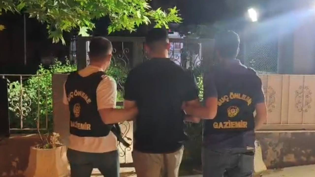 18 yıl cezası bulunan firari çatı katında yakalandı