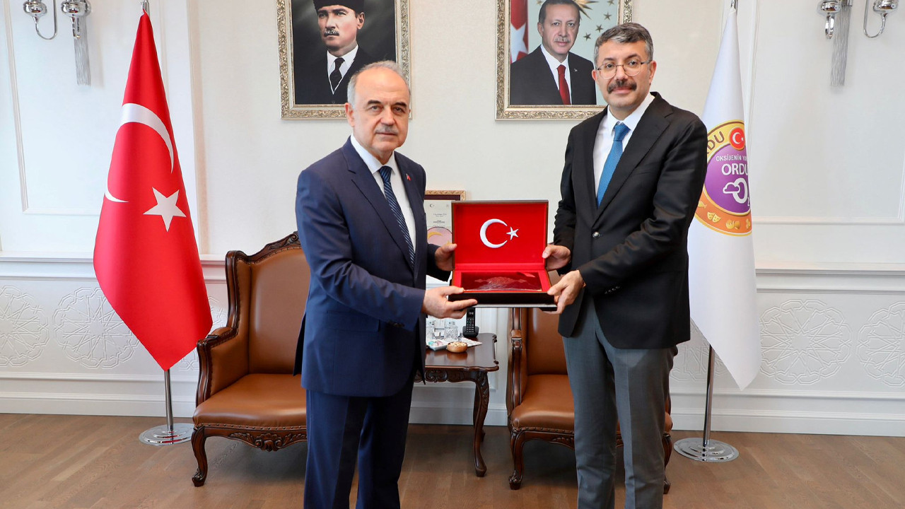 Bakan Yardımcısı Çelik, Vali Erol’u ziyaret etti