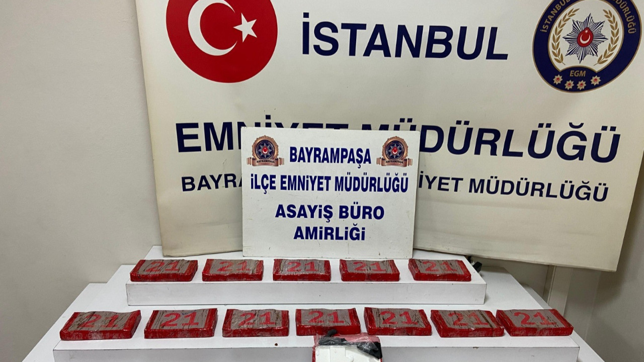 Bayrampaşa'da uyuşturucu operasyonu: Araçtan 20 kilo kokain 