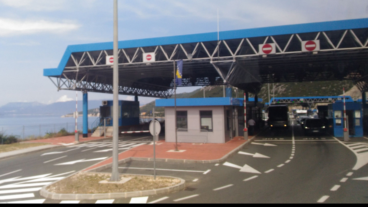 Bosna Hersek ile Hırvatistan arasında sınır kapısı sayısı ar