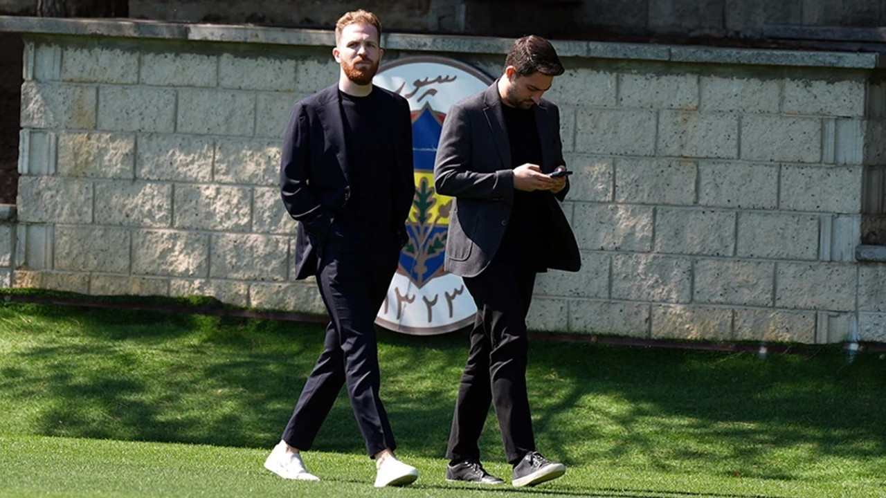 Devin Özek Fenerbahçe'den sonra dünya deviyle görü