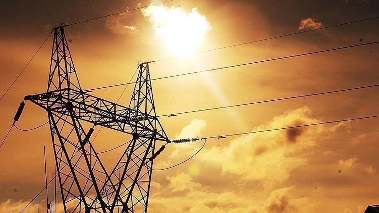 Spot elektrik fiyatlarında sert artış: İşlem hacmi yüzde 80’