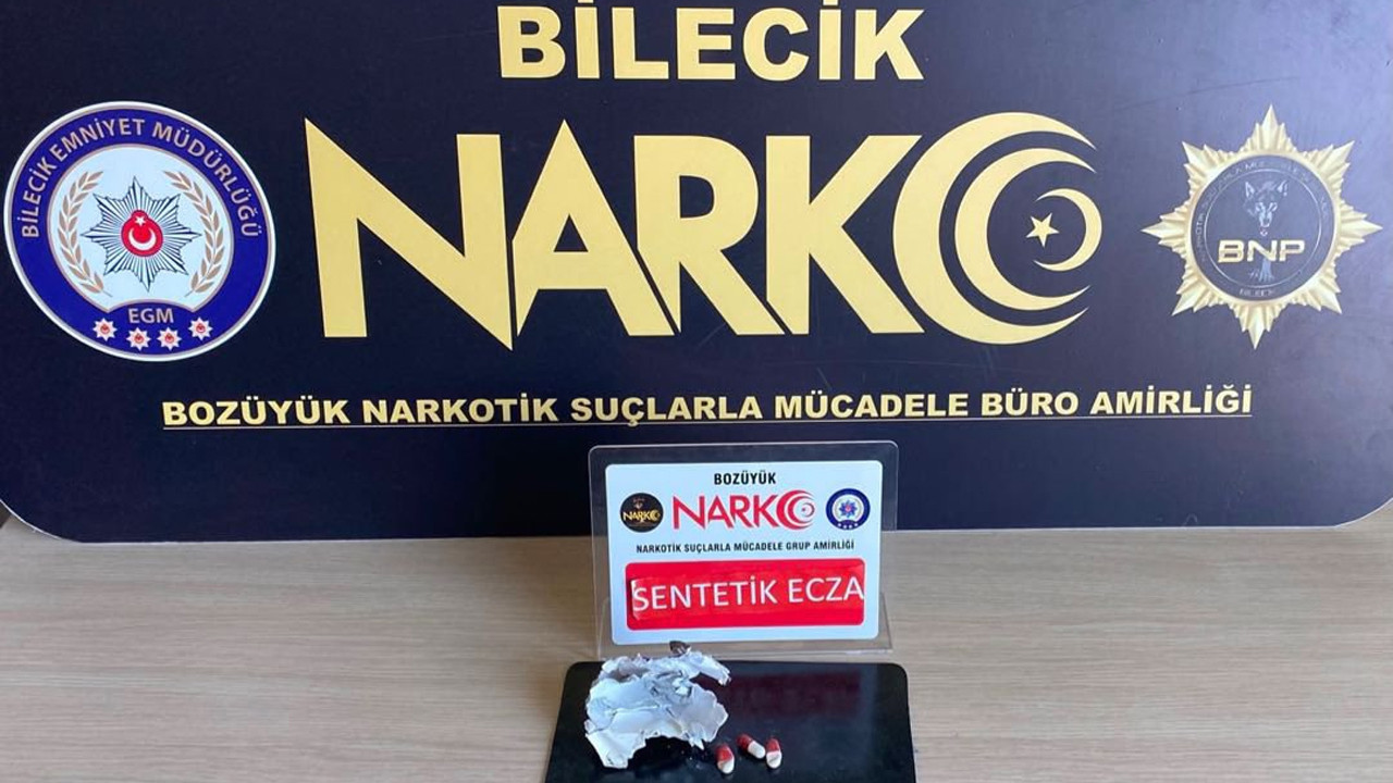 Bilecik’te üzerinde sentetik ecza ele geçirilen şüpheli yaka