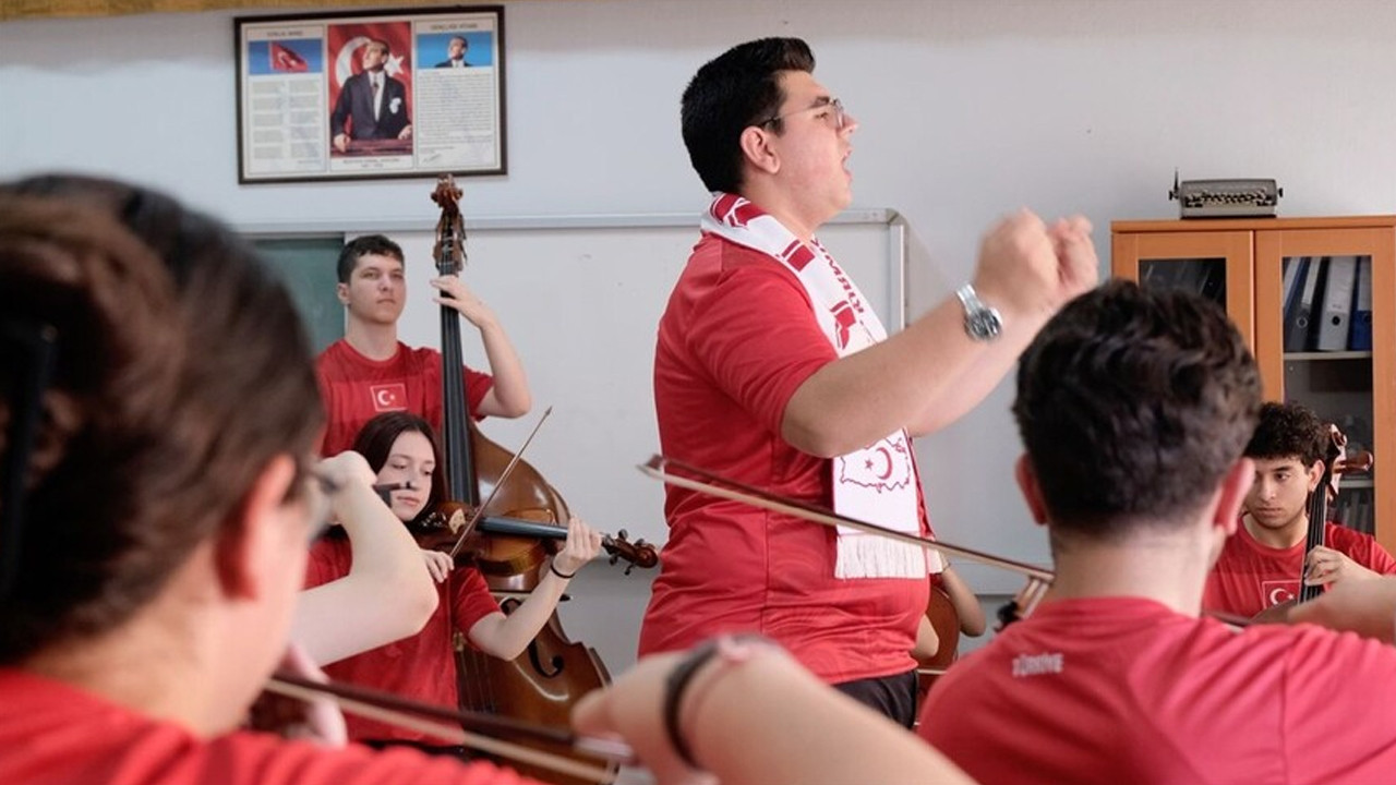 A Milli Takım marşında kazanan Bursa'dan: Öğrenciler bestele