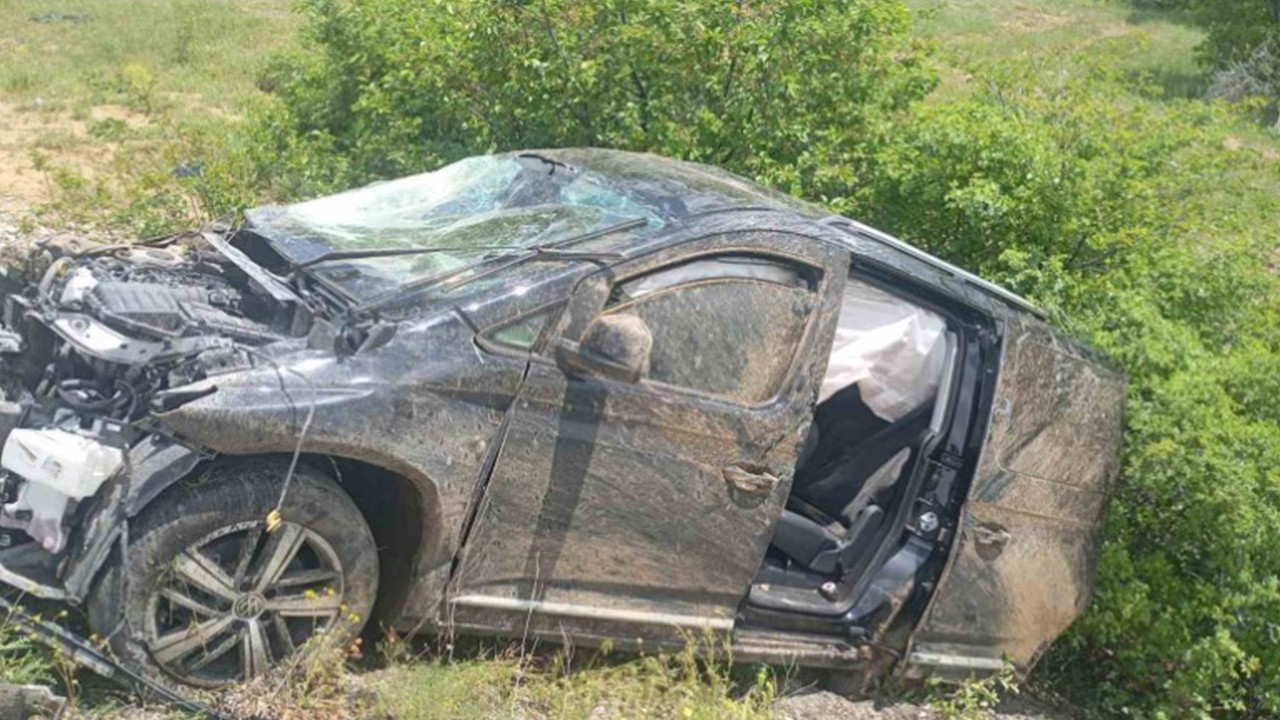 Gümüşhane’de feci kaza: Araç şarampole yuvarlandı, 1 kişi ha