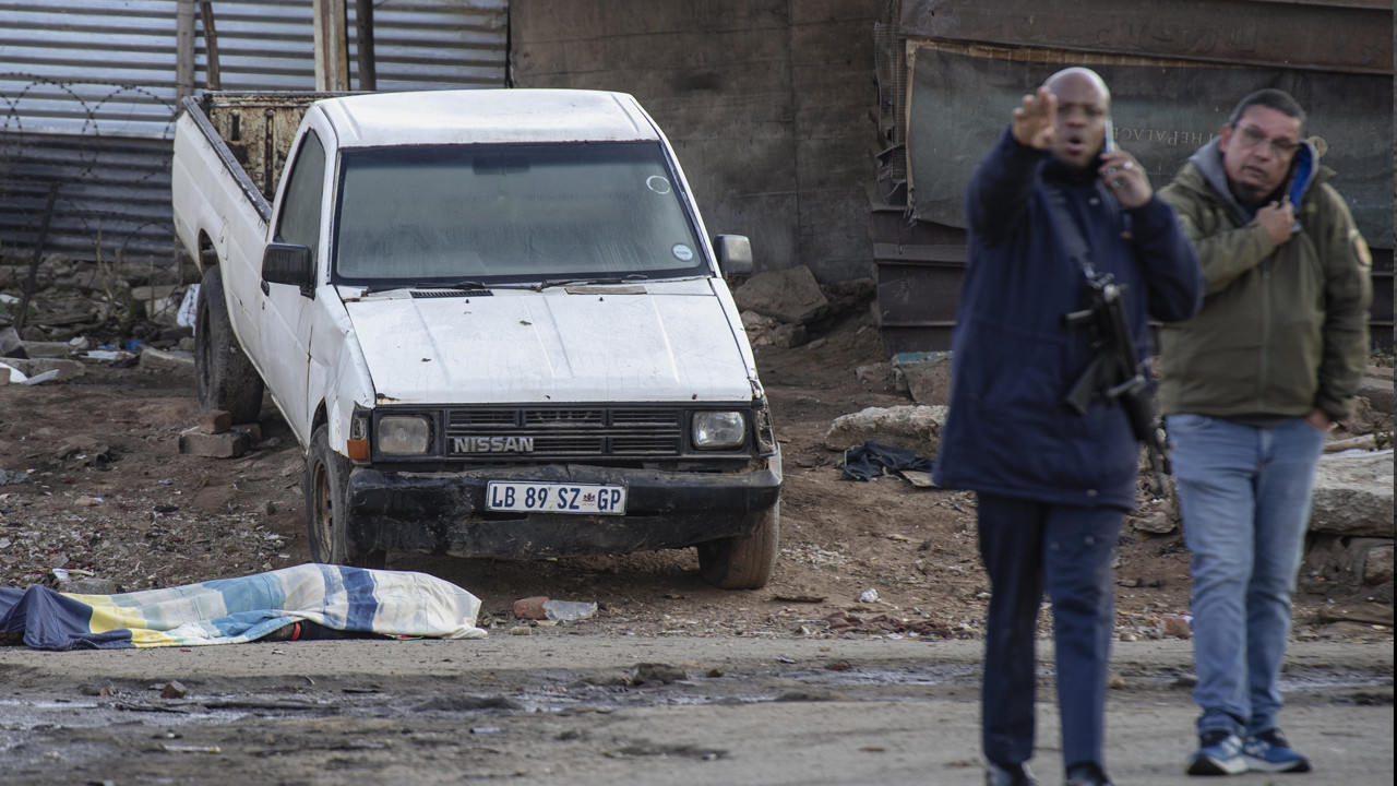 Güney Afrika'da silahlı saldırı: 12 ölü, en az 9 yaralı