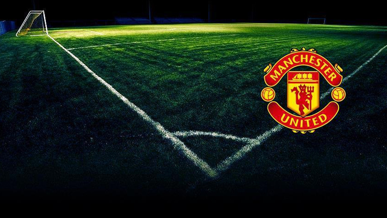 Manhester United resmen duyurdu: 3 futbolcuyla yollar ayrıld
