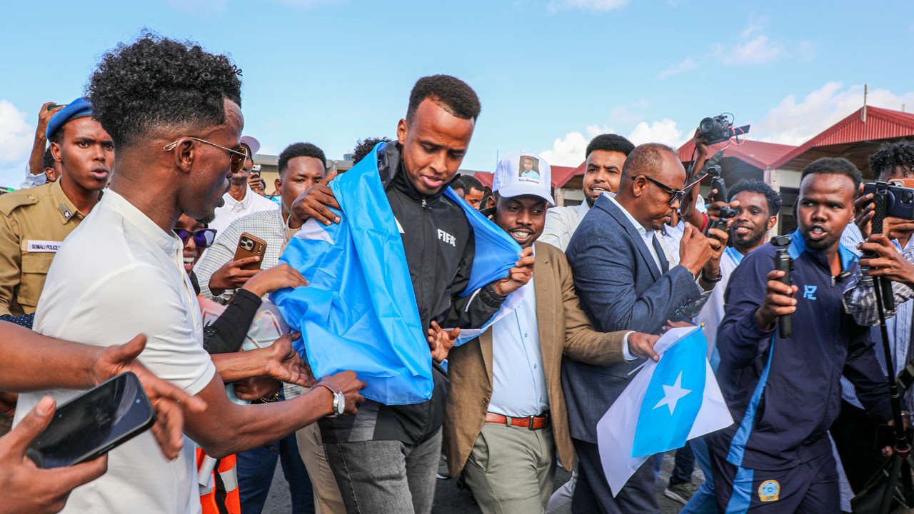 Somalili taraftarlardan Omar Artan’a destek