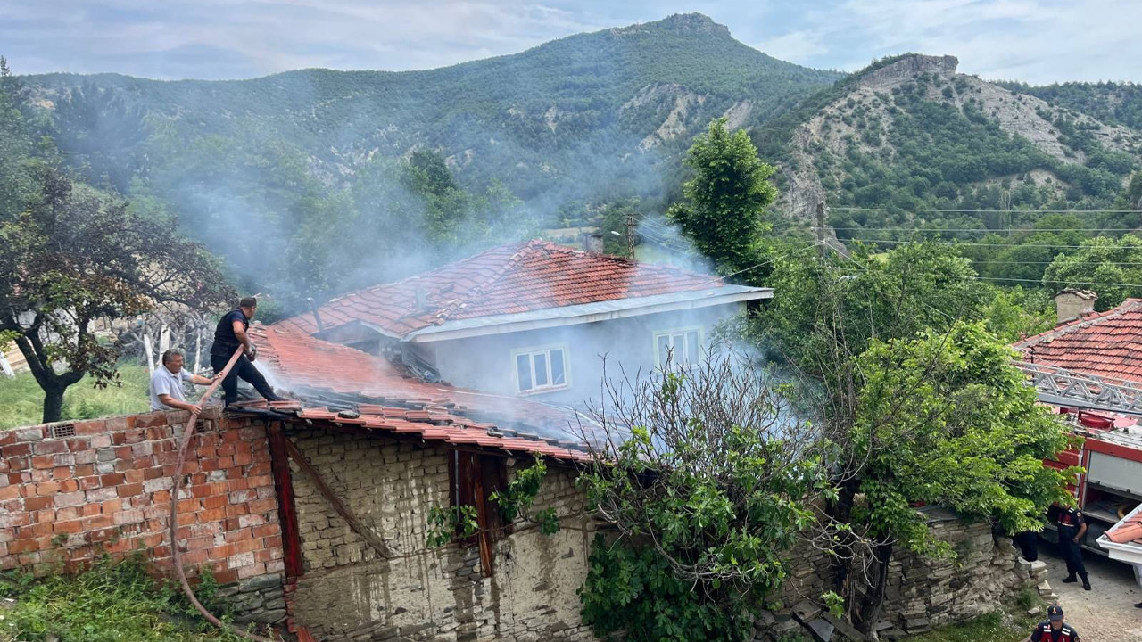 Bilecik’te evin fırın olarak kullanılan bölümünde çıkan yang