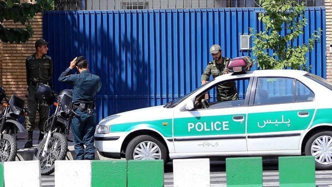 İran’da silahlı saldırıda 1 güvenlik görevlisi hayatını kaybetti