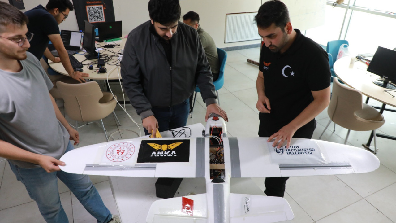 Öğrencilerin geliştirdiği ANKA İHA'ya jüriden tam not