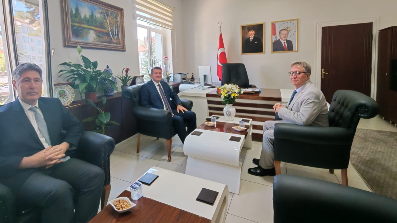 İl Milli Eğitim Müdürü Şimşek’ten Kaymakam Helvacı’ya ziyaret