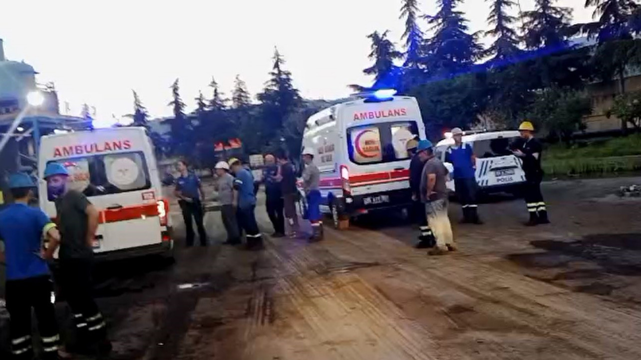 Mesai başlangıcında felaket: 2 İşçi Yaralandı: Samsun'da demir çelik tesisinde patlama