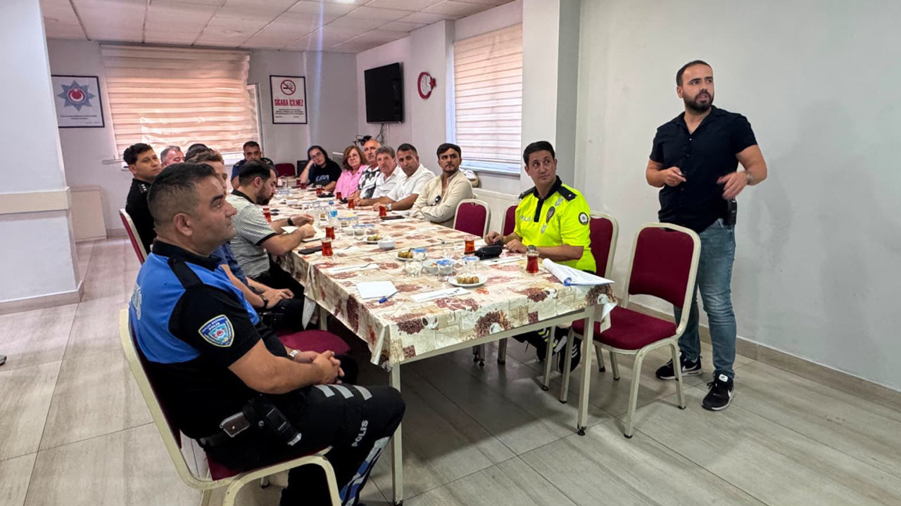 Bozüyük’te huzur ve güven için muhtarlarla toplantı