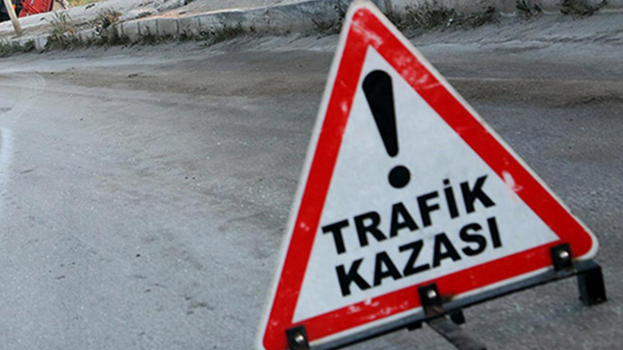 Feci kaza: Devrilen otomobilde 4 kişi yaralandı
