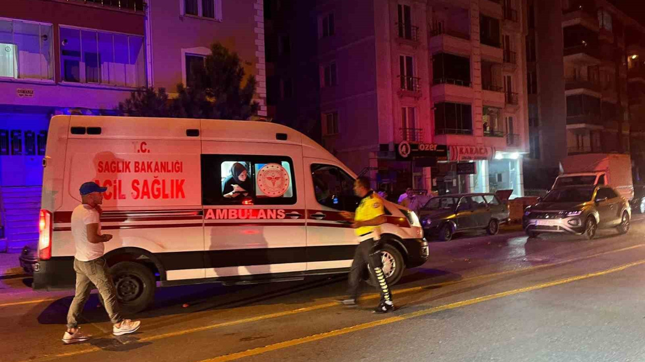 Otomobilin çarptığı yaya yaralandı