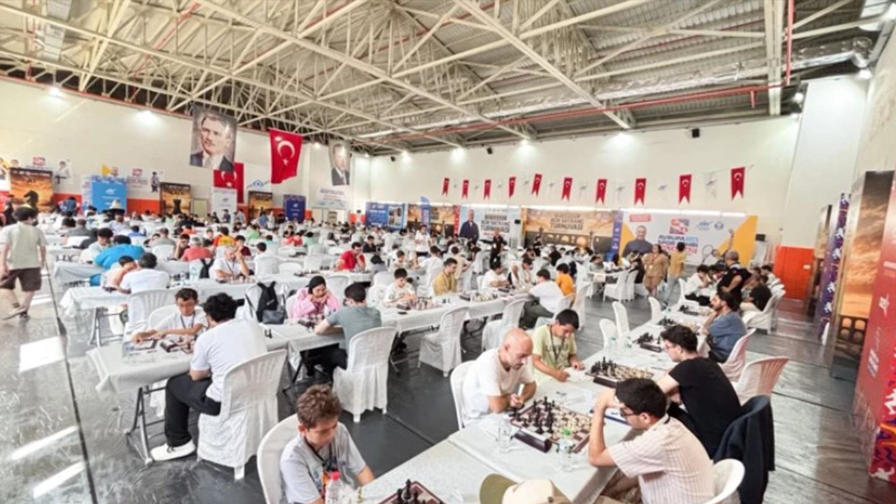 25 ülkeden 906 sporcu İstanbul’da buluştu: 1 milyon TL ödüllü turnuva başladı