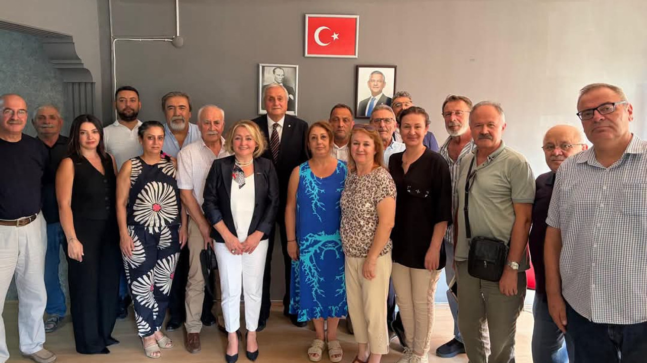 Başkan Bakkalcıoğlu ve Belediye Meclis Üyeleri YENİ Parti’ye katıldı