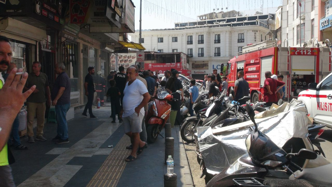 Kilis‘te ev ve iş yerinde yangın paniği