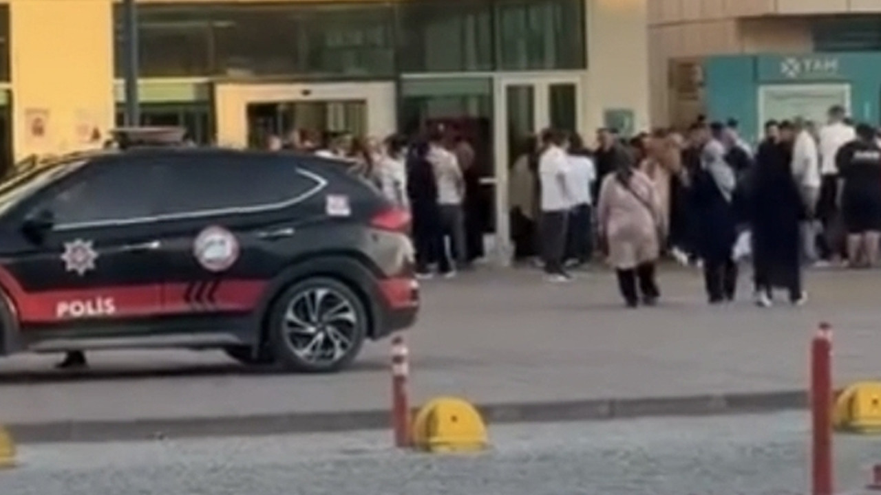 Laf atma kavgası kanlı bitti: Sultangazi’de bıçaklı saldırı: 1 ölü 2 yaralı