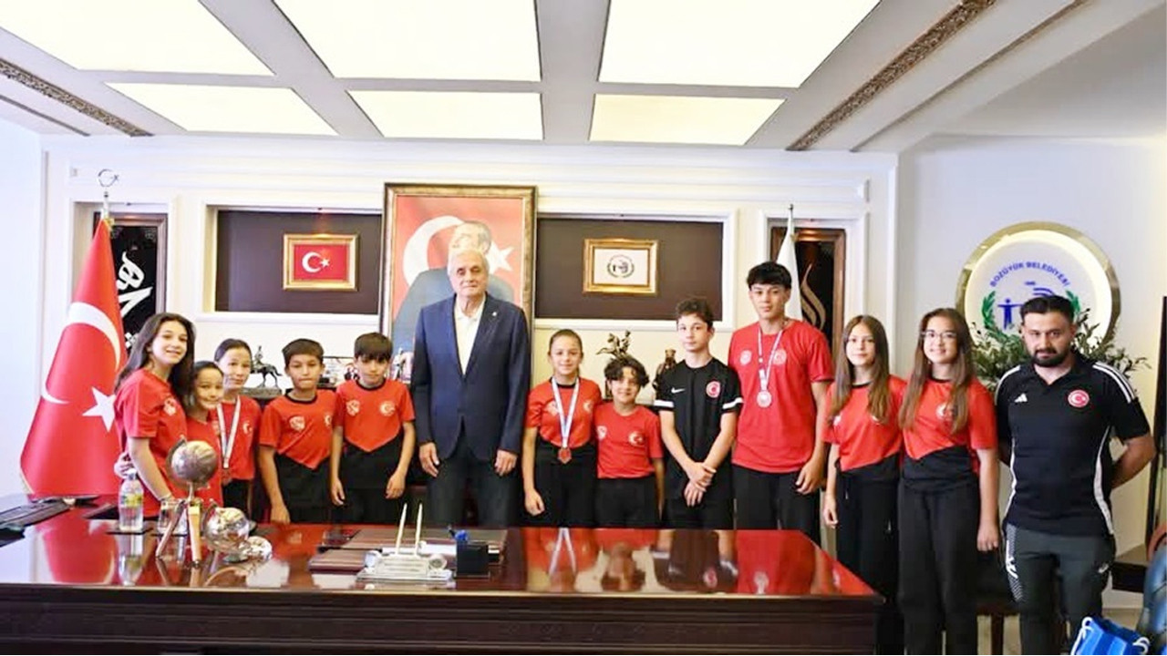 Bozüyük’ün başarılı güreşçilerinden Başkan Bakkalcıoğlu’na ziyaret