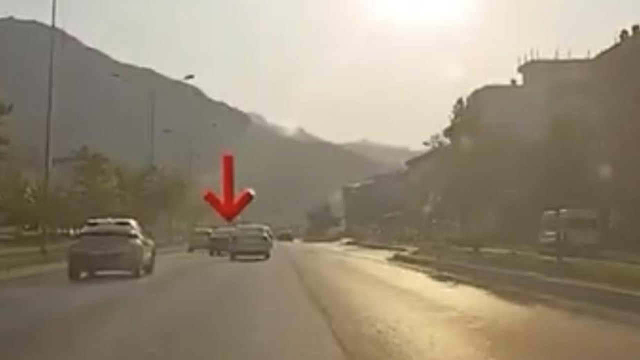 Denizli'de makas atarak trafiği tehlikeye düşüren sürücüye 90 bin TL ceza