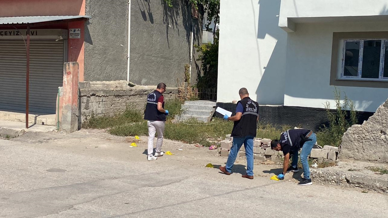 Önce eşini, sonra baldızını vurdu: Polis her yerde onu arıyor