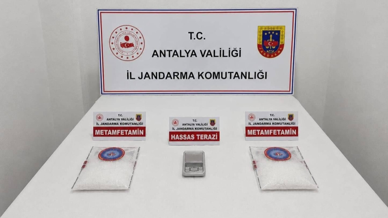 Antalya’da otel odasına uyuşturucu baskını: 2 tutuklama